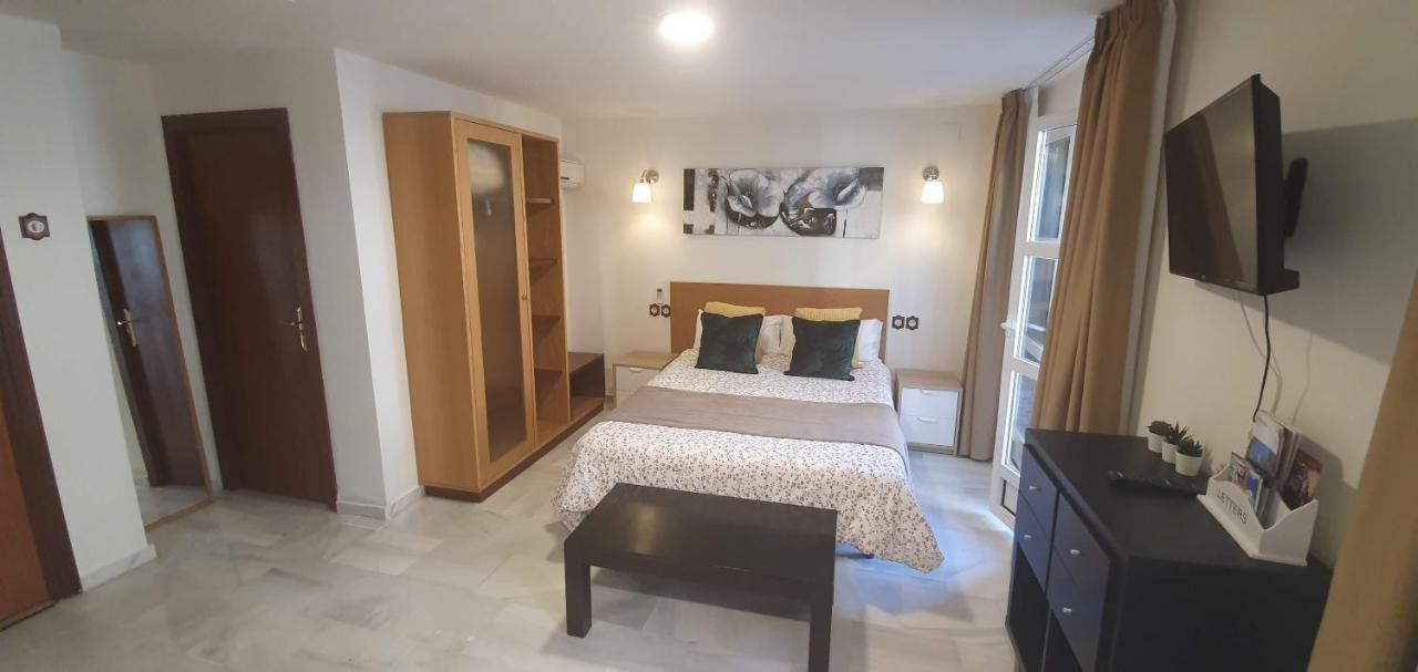 Fan Flat Carreteria Apartment Malaga Bagian luar foto