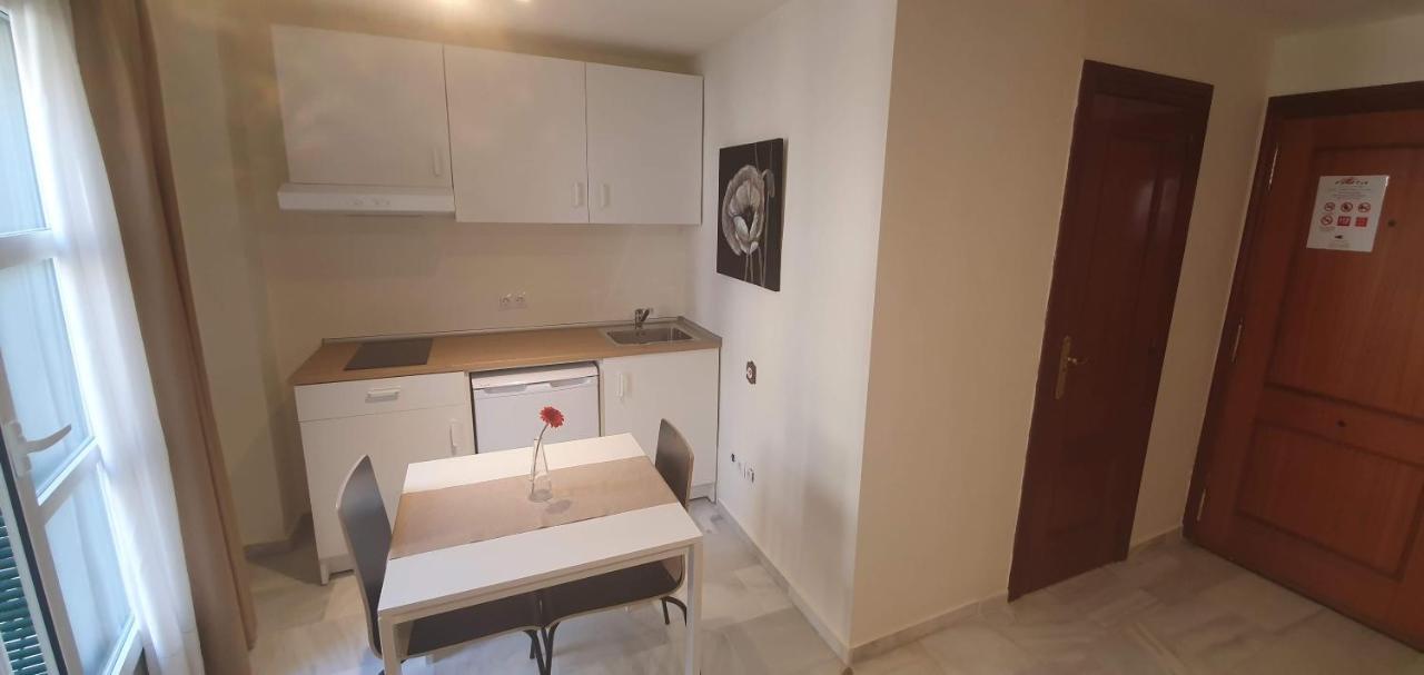 Fan Flat Carreteria Apartment Malaga Bagian luar foto