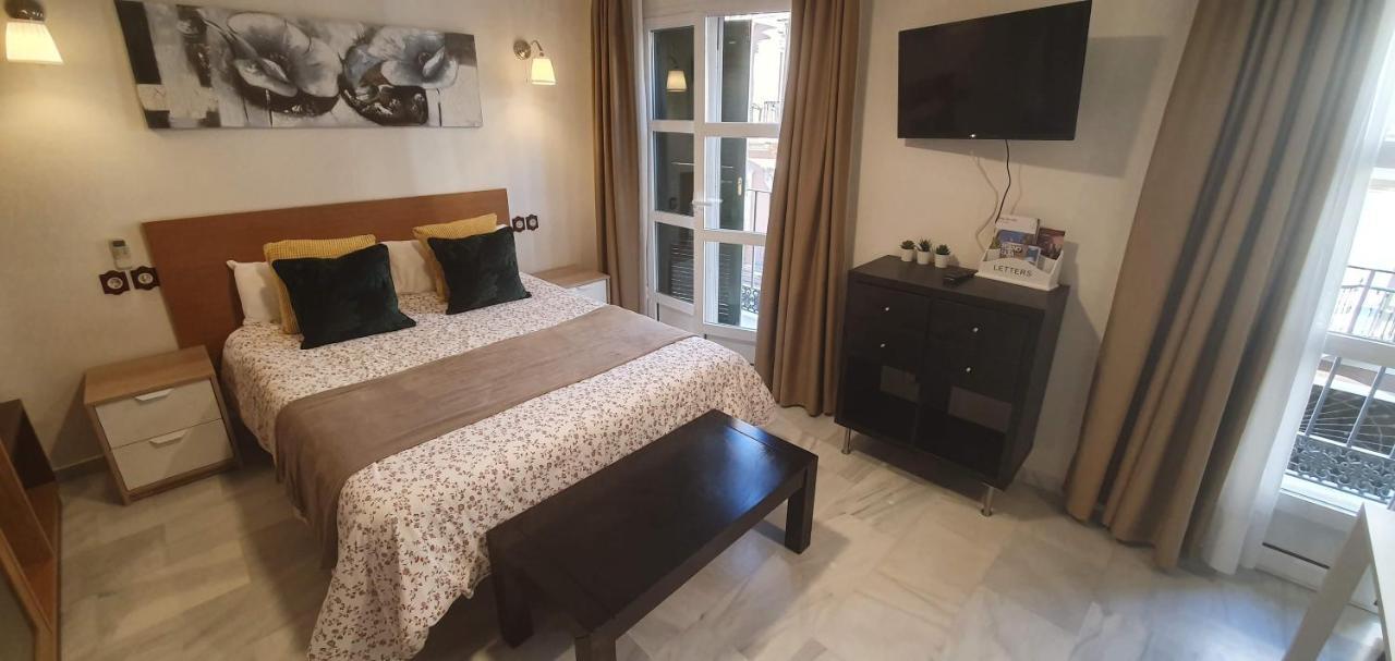 Fan Flat Carreteria Apartment Malaga Bagian luar foto