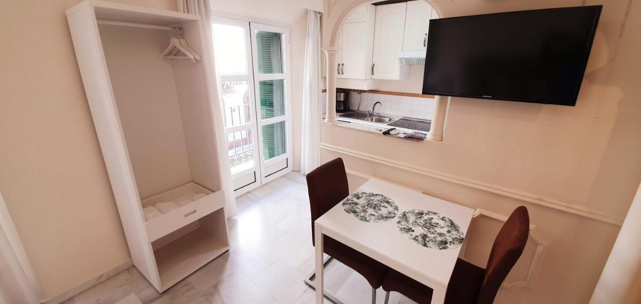 Fan Flat Carreteria Apartment Malaga Bagian luar foto