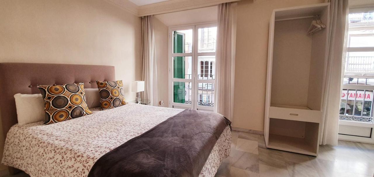 Fan Flat Carreteria Apartment Malaga Bagian luar foto
